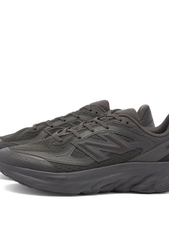 Men\'s New Balance Refresh Foam Trainer Running Shoes - Black Cement UTRNWD